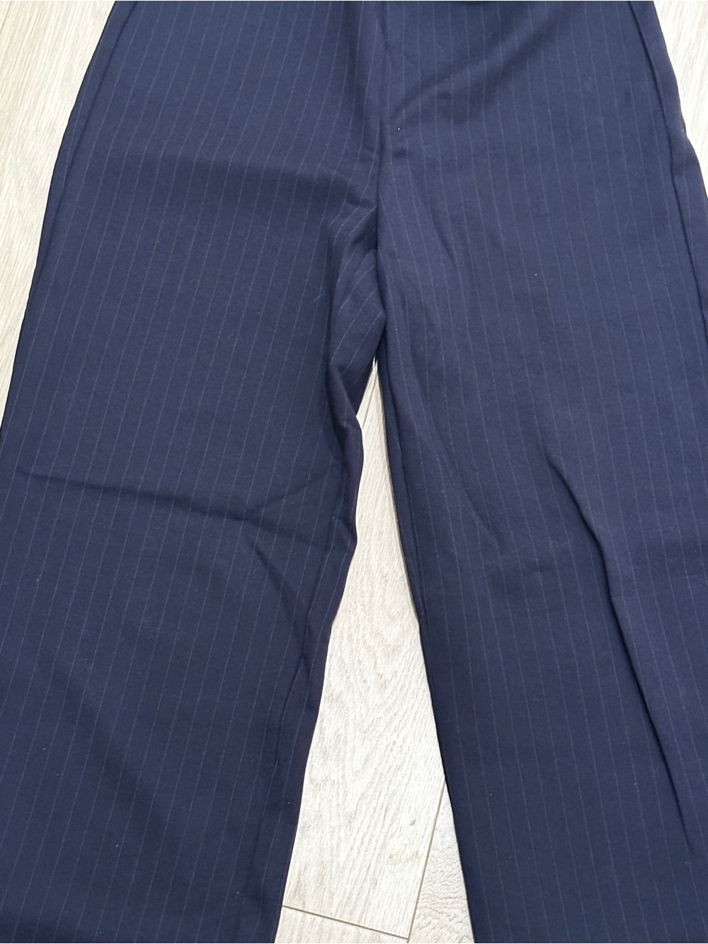 Rachel Zoe Black Pinstripe Wide-Leg Pants - Picture 4 of 5